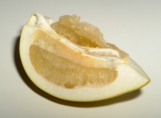 Pomelo segments