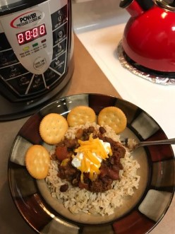 Beef Chili & Rice: Cooking Meals With an Electric Pressure Cooker & Electric Rice Cooker in Less Than 30 Minutes
