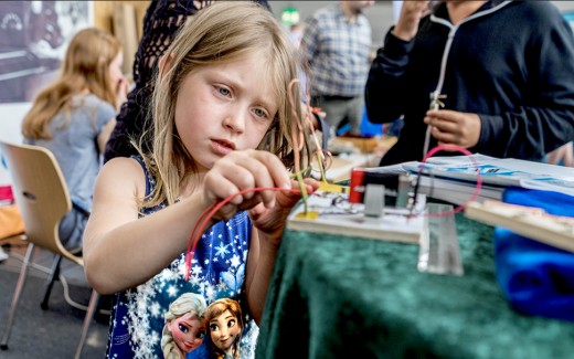 Image of How do you praise your child?