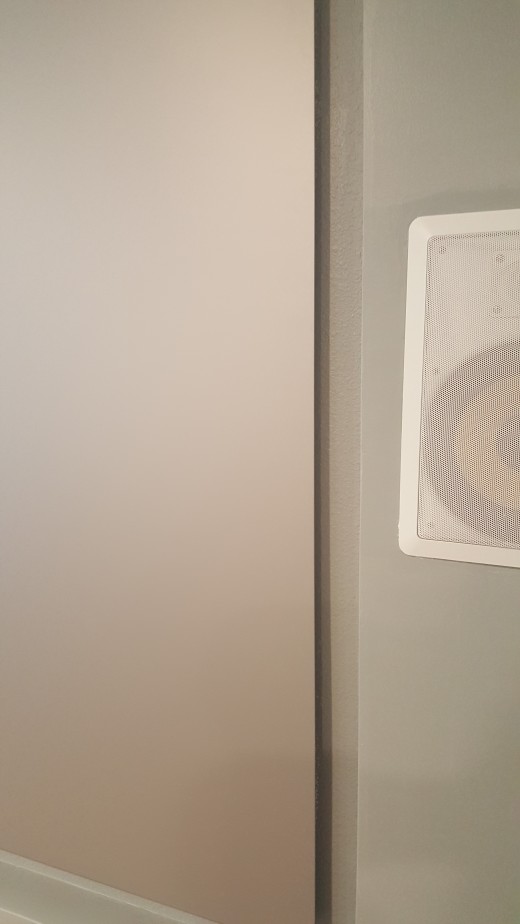 The back bevel on this screen gives it a real snazzy feel.