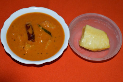 Sweet and Spicy Vegan Pineapple Curry (Gojju)