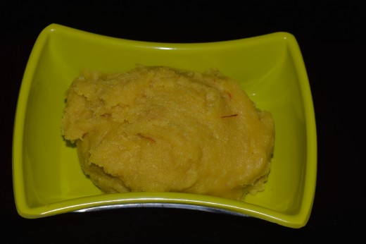 Step five: Collect badam halwa (almond dessert) in a serving dish. Enjoy it warm or cold.