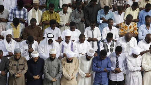 Muslims in Cuba praying.