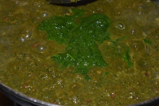 Step seven: Add the spinach puree