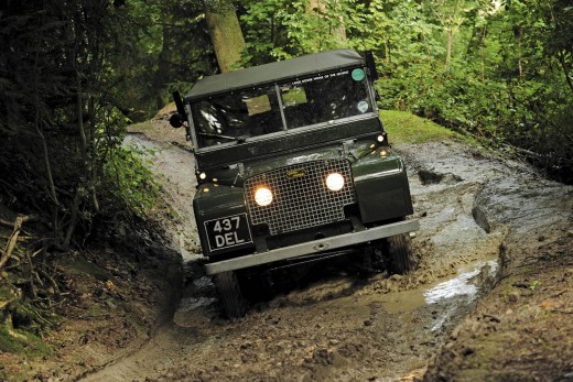 Off-roader shows how - fancy a trip up the jungle roads?