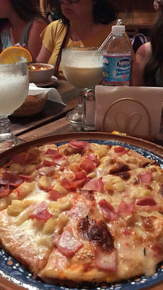Share A Pizza and Drinks Enjoy a Night in the City