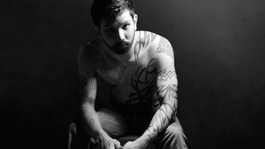 9 Reasons Why Your Boyfriend Is Ignoring You | PairedLife