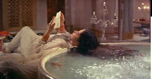 Meena kumari in 'Pakeezah'