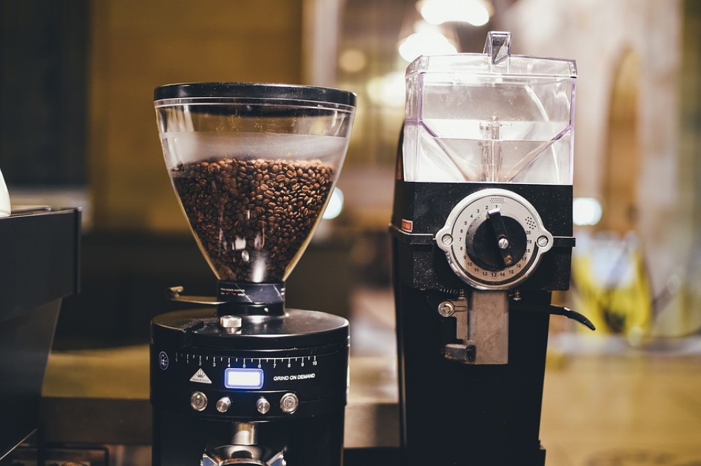Blade vs. Burr A Guide to the Different Types of Coffee Grinders