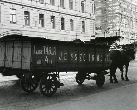 Typical ice wagon on the streets of Budapest around the 1950s selling an ice block for 4 Forints (about 34 cents at current exchange rate)