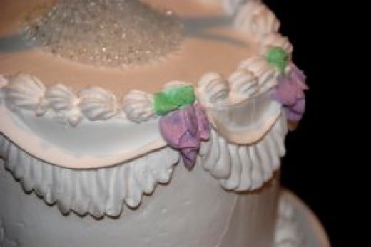 Nicely decorated wedding cake