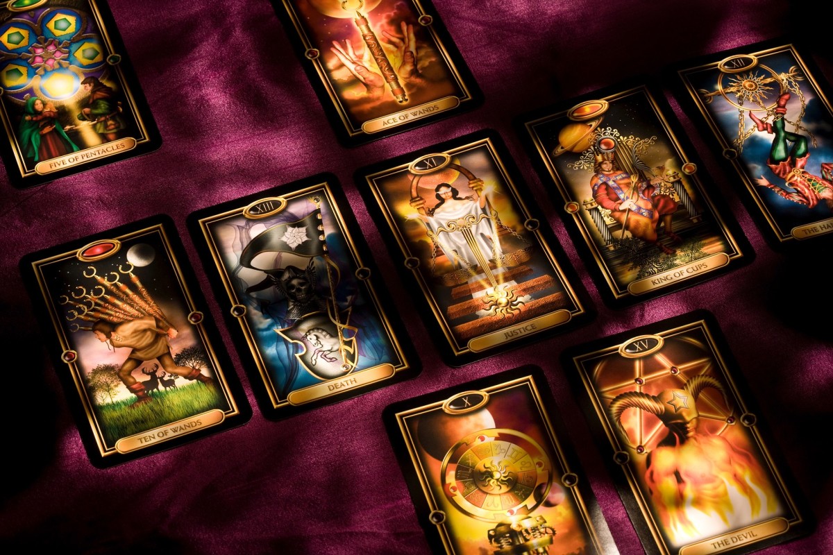 How to Read Tarot With Playing Cards | Exemplore