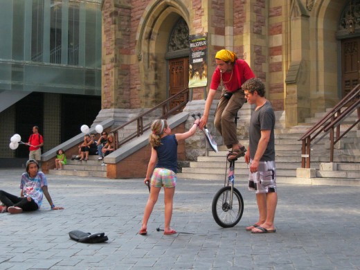 Juggler on a unicycle