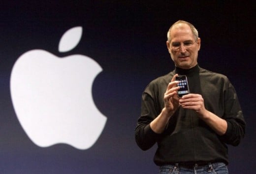 Steve Jobs introducing the first iPhone 