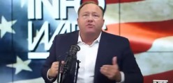 “Coup in White House, Donald Trump Under House Arrest by Generals” – Say Infowars, Alex Jones and Friends