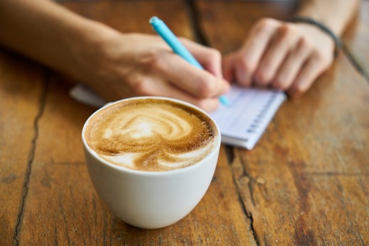 Doing research before beginning to write will give one plenty of points to choose from. 