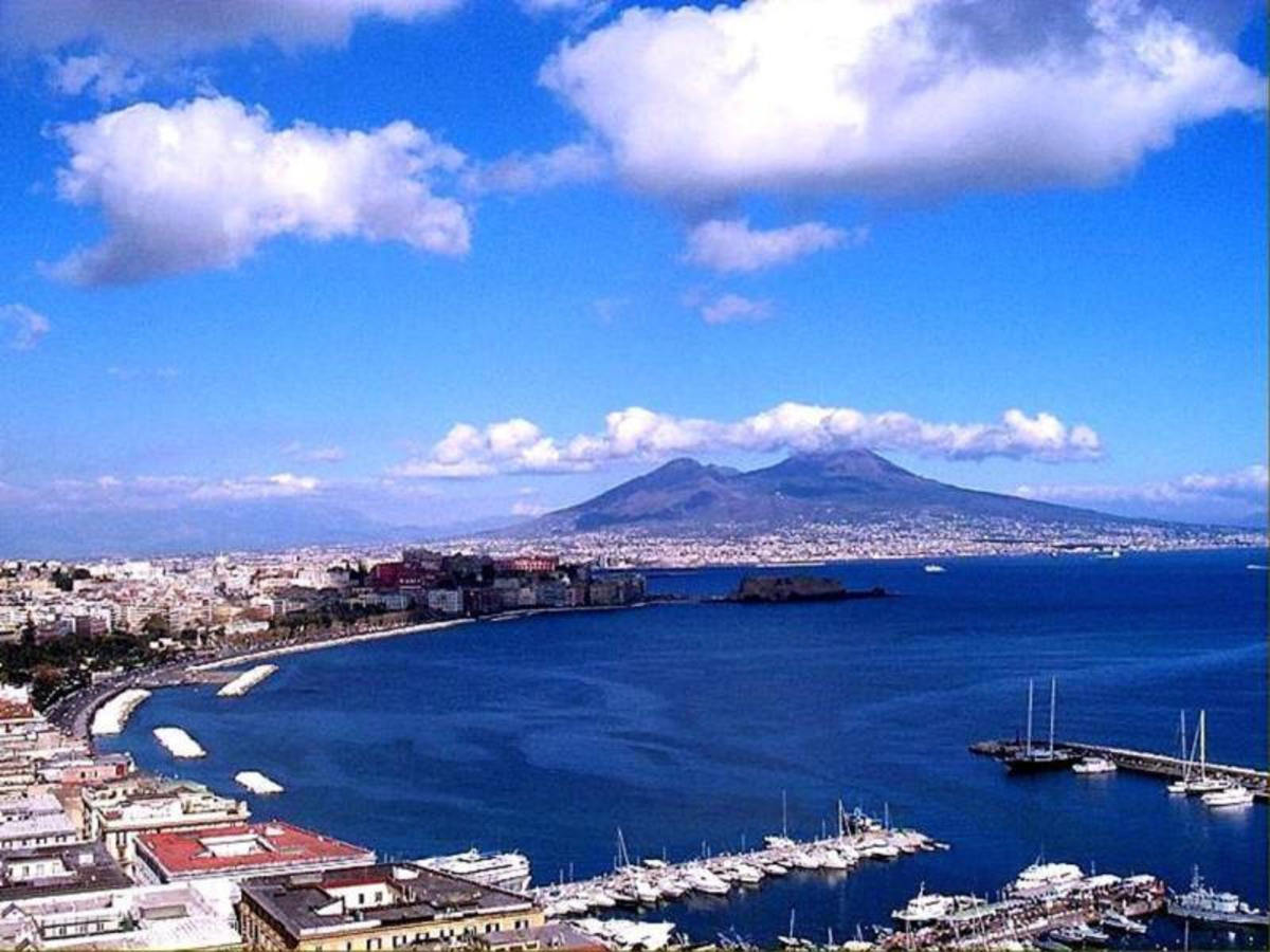 THE BAY OF NAPLES