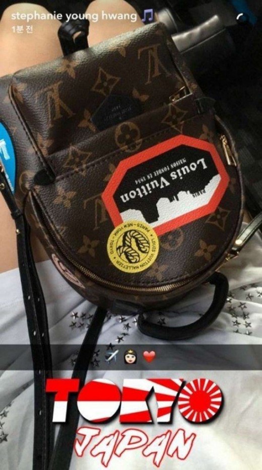 Tiffany used a Japanese flag emoji on her Instagram and the Rising Sun flag on her SnapChat (above) during at time around Korean Independence Day.
