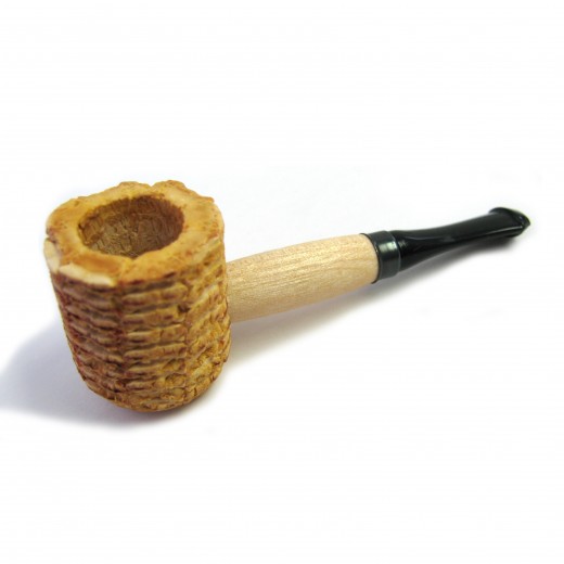 Even today in 2018 there are people who still love to smoke their tobacco in corn corn pipes.