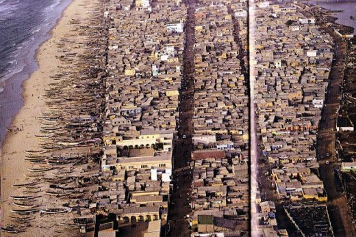 Guet Ndar in Senegal, a fisher village in Saint Louis : Having visited there, the hopes concerning higher material prosperity in Europe are easy to understand. 