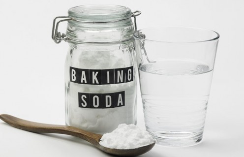 Baking Soda & Water: A Good Home-made Breath Freshener