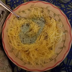 Extreme Diabetes Management: Spaghetti Squash and Basil Pesto Sauce