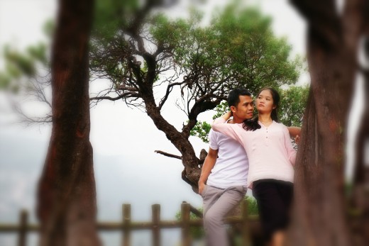 Prewedding and wedding photography always offer opportunity to earn income. 