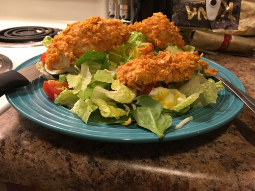 I've been trying to prove to my boyfriend that salads don't have to be boring. His new favorite: a southwest salad with blacked corn and topped with cheeze-it chicken. I told you, cheeze-its are a one of my favorites