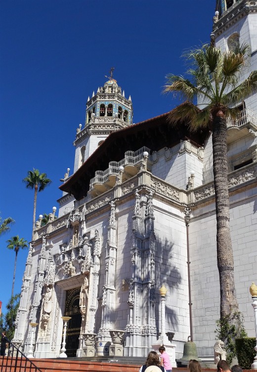 The grand entrance to Hearst Castle