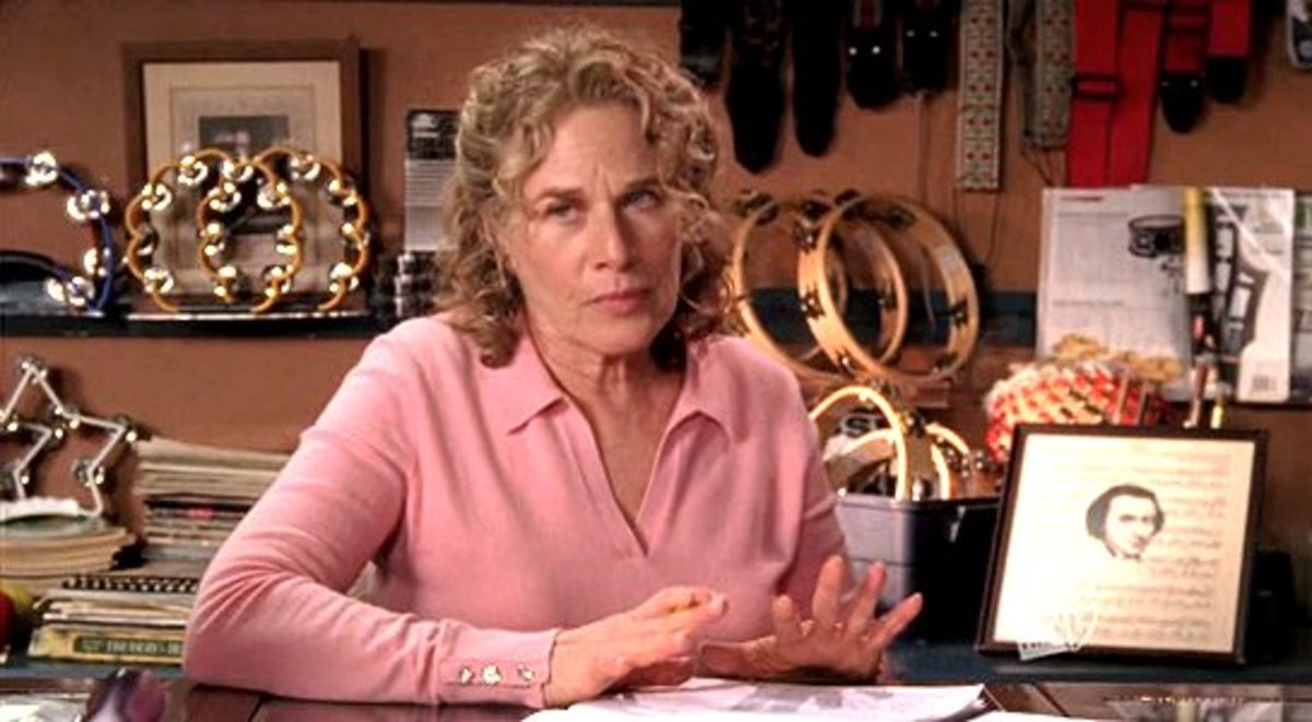 Carole King as music store owner Sophie Bloom. 