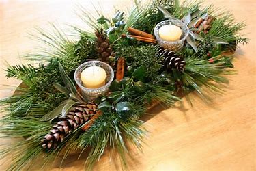 Beautiful pine cone centerpiece