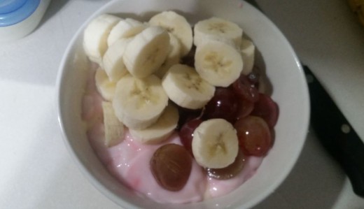 add bananas to yogurt