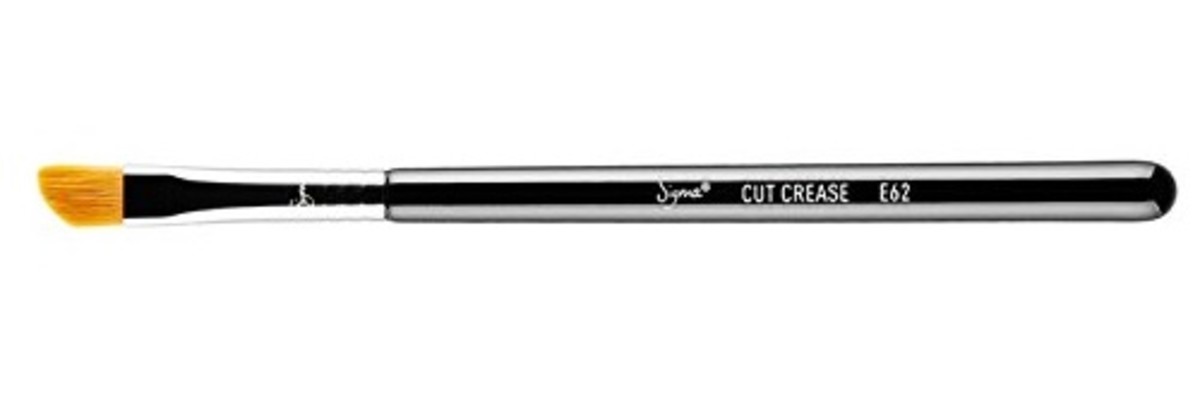Cut Crease Brush 