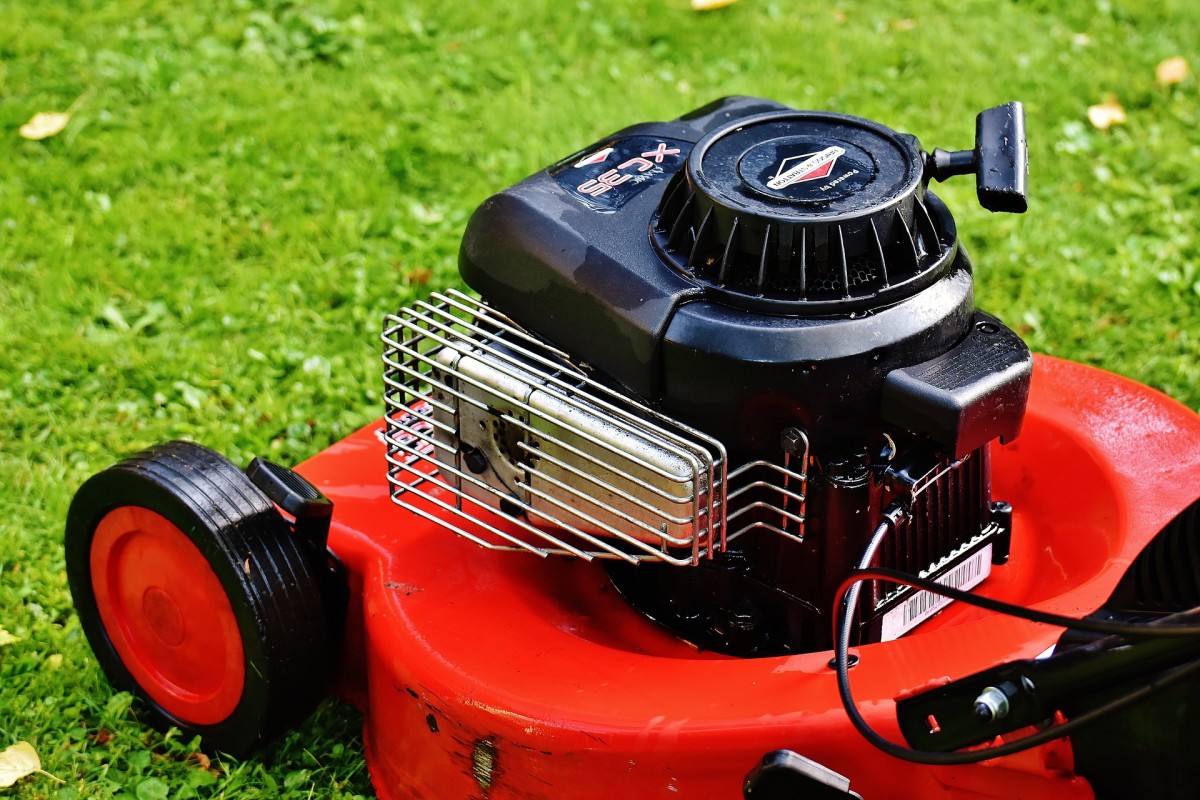 how-to-diagnose-and-fix-a-hard-to-start-briggs-stratton-lawn-mower
