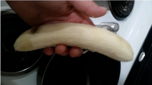peel and eat a ripe banana