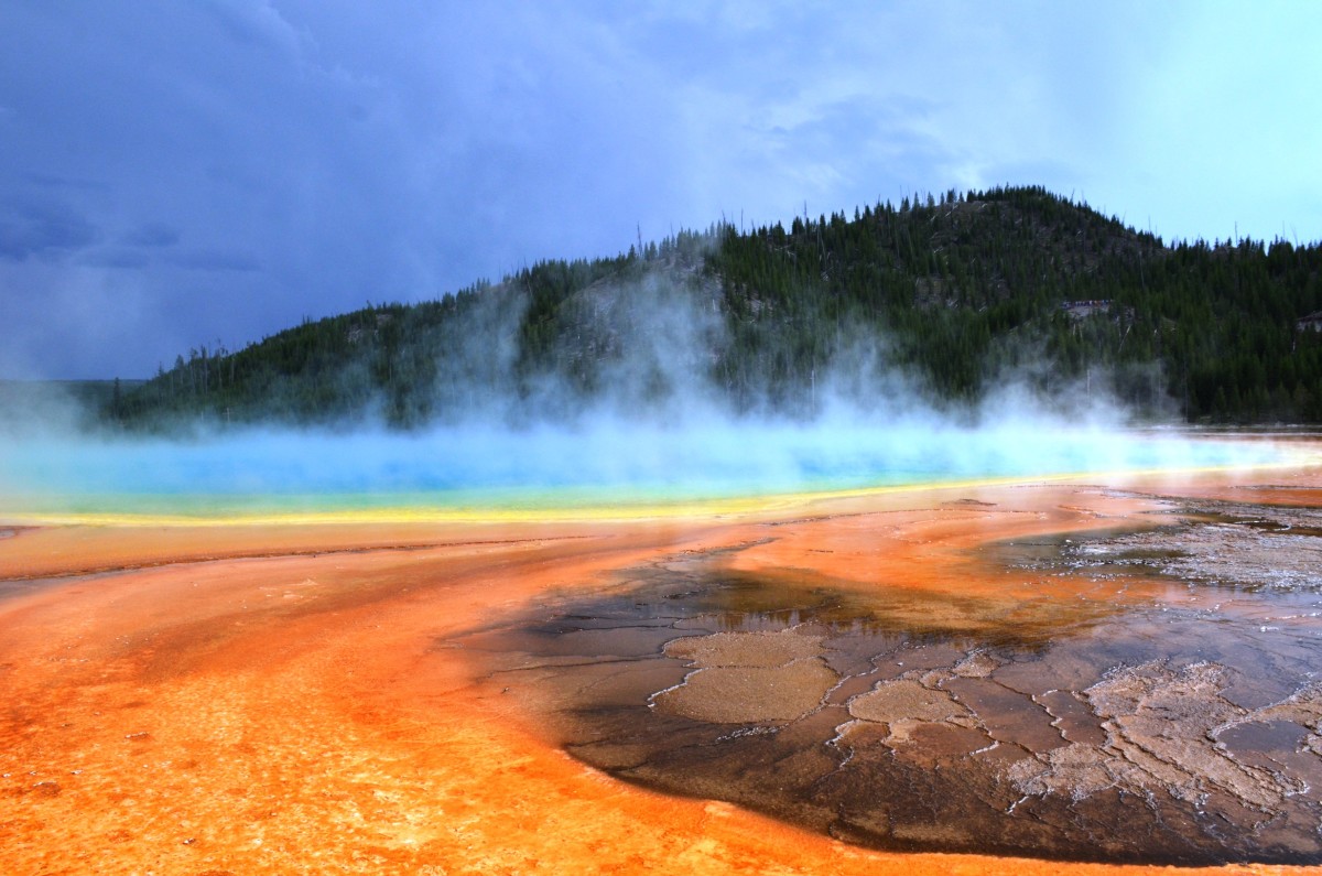 The Top 10 Things to Do in Yellowstone National Park ...

