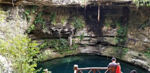 Mouth of the cenote