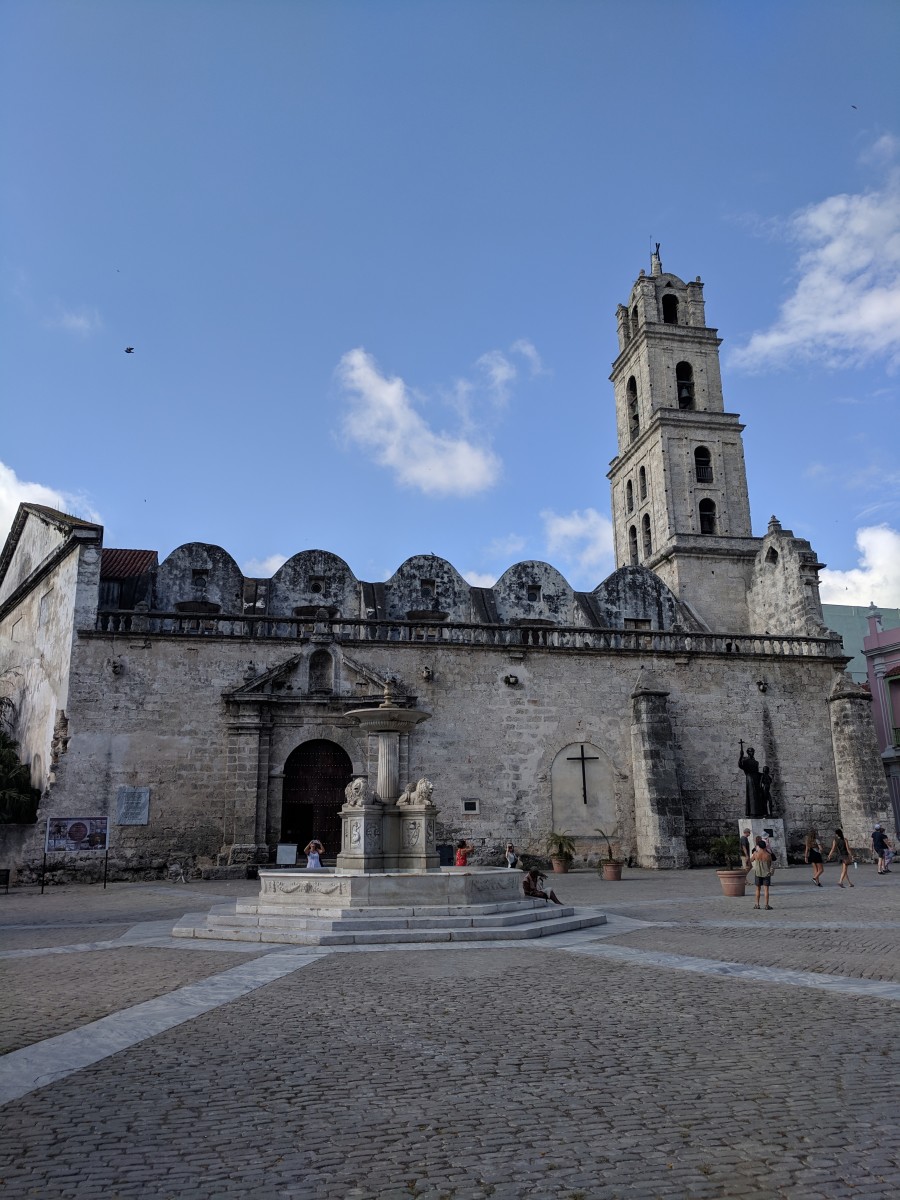 Looking across the Plaza de San Francisco de Asis toward the church of the same name.  This beautiful old church has been converted into a museum and music hall by Cuba's communist regime