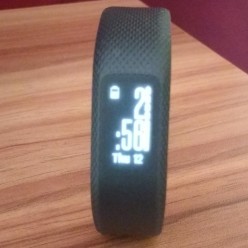 What the Garmin Vivosmart 3 Offers for Non-Fitness Freaks: A Review