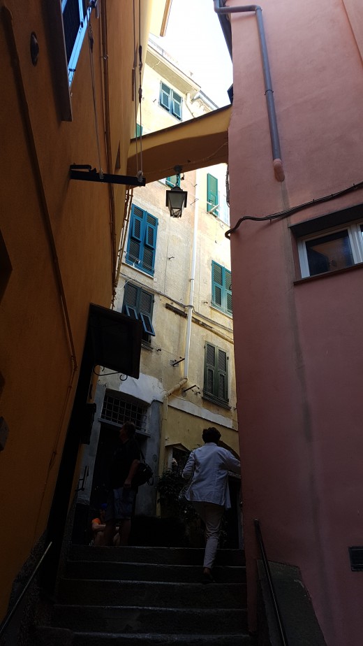 narrow street pasage between the Typical Ligurian Houses in Vernazza