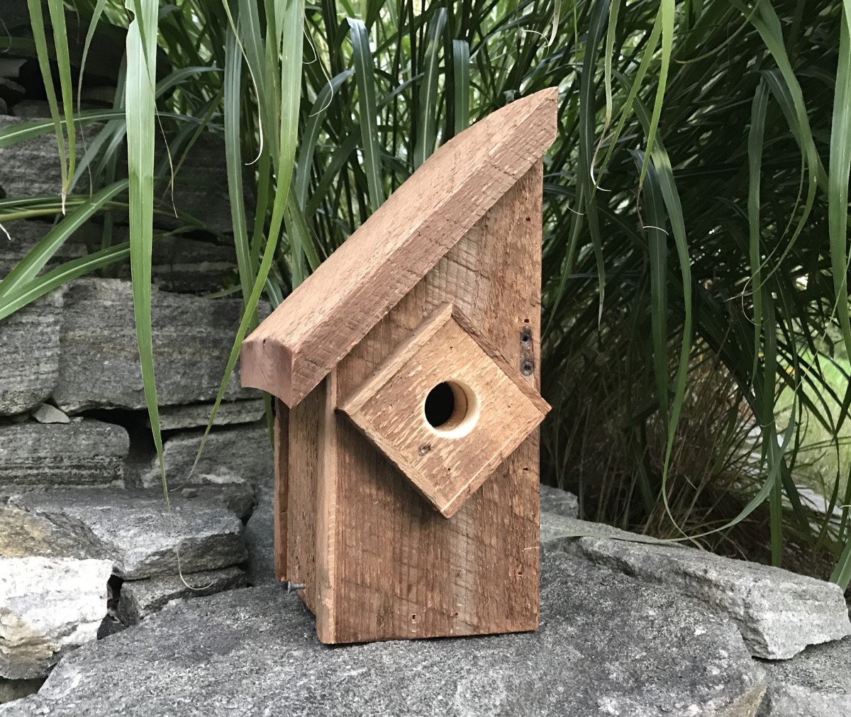 Barnwood Birdhouse Plans: How to Build a Rustic Handcrafted Birdhouse 