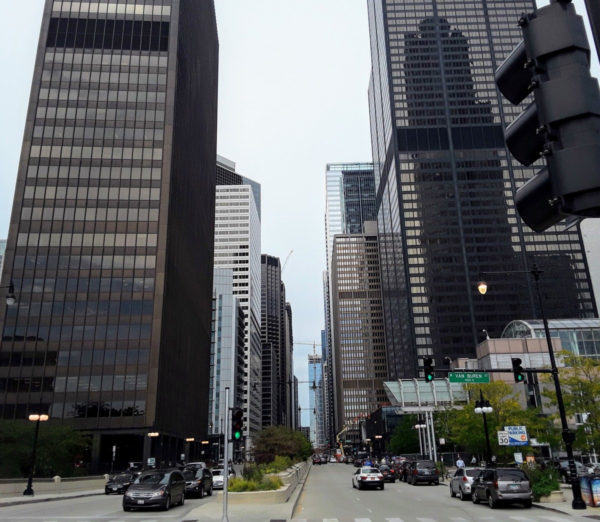 The Chicago Drivers Guide to Rideshare Street Smarts: Quirky Roads/ Wacker Drive
