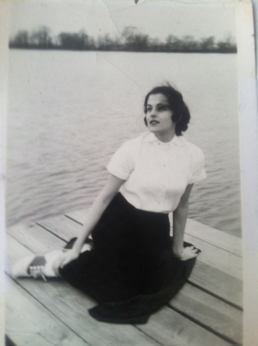 My Aunt Carol Lee was interviewed by Bud Hopkins, author of Missing Time, a non-fiction book about alien abductions.
