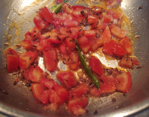 Saute and cook till tomatoes turns soft.