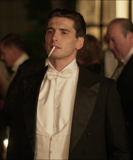 Don't judge me. It's been a long time since I've seen a man this fine in any television series or movie. Anyways, you should also know that Cable Girls takes on many issues, some of which includes domestic violence +LGBTQ.