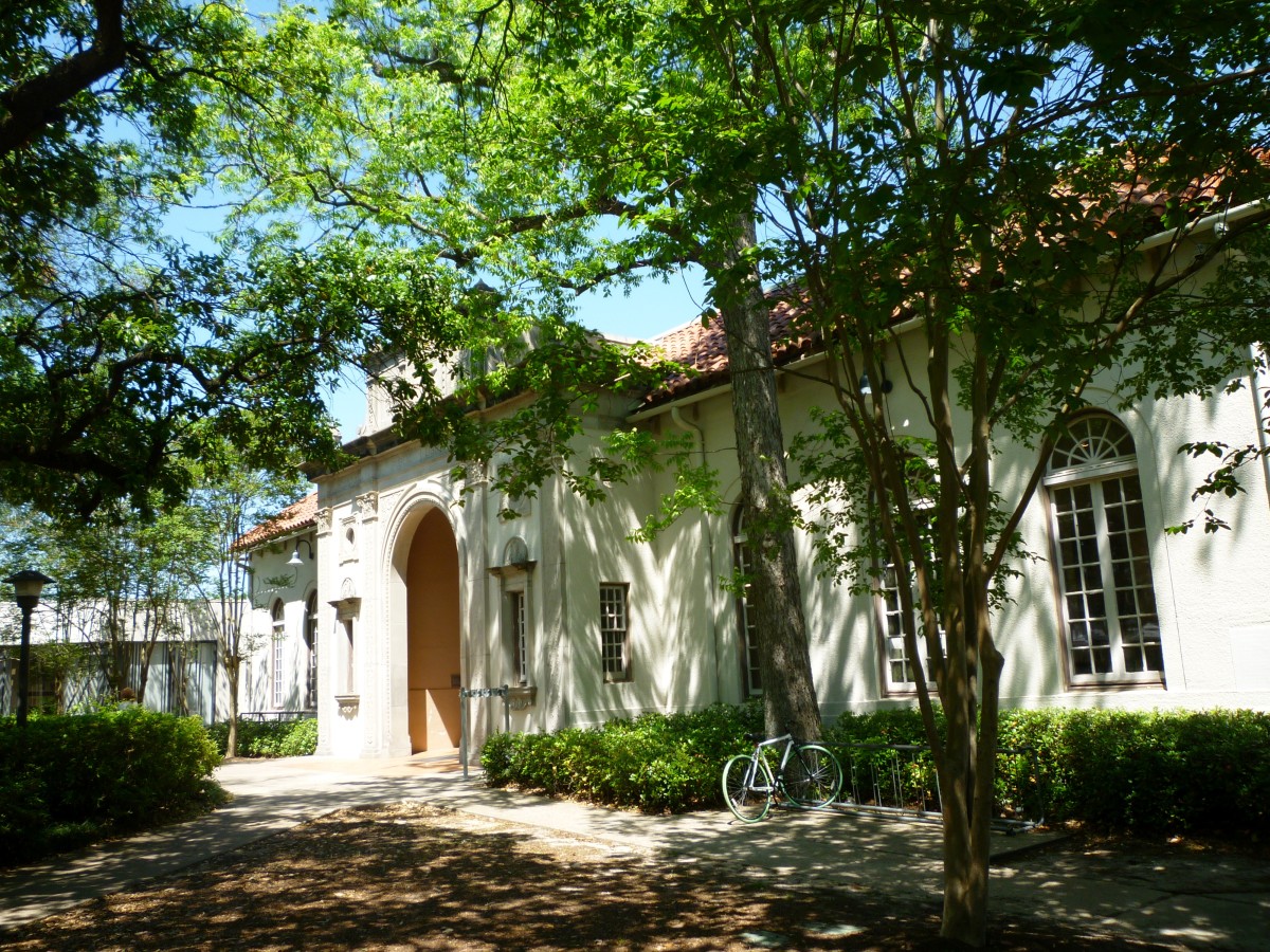 Exterior View of the Houston Heights Neighborhood Library