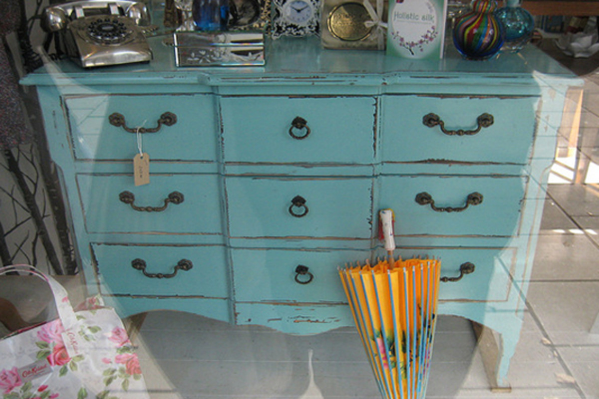 5 Genius Ways To Recycle Old Furniture With Paint Dengarden