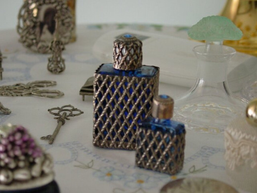 Perfumes can be expensive, but there's an easier way to get them.