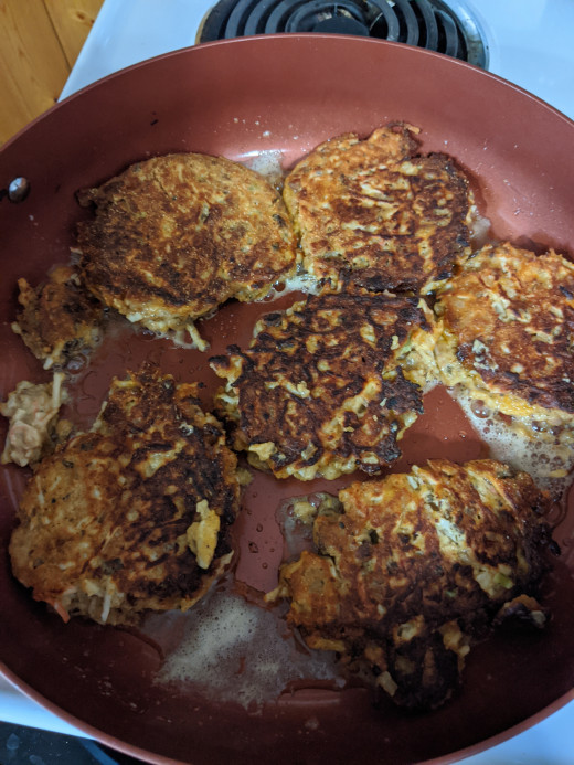 Crab Cakes in a Skillet | HubPages