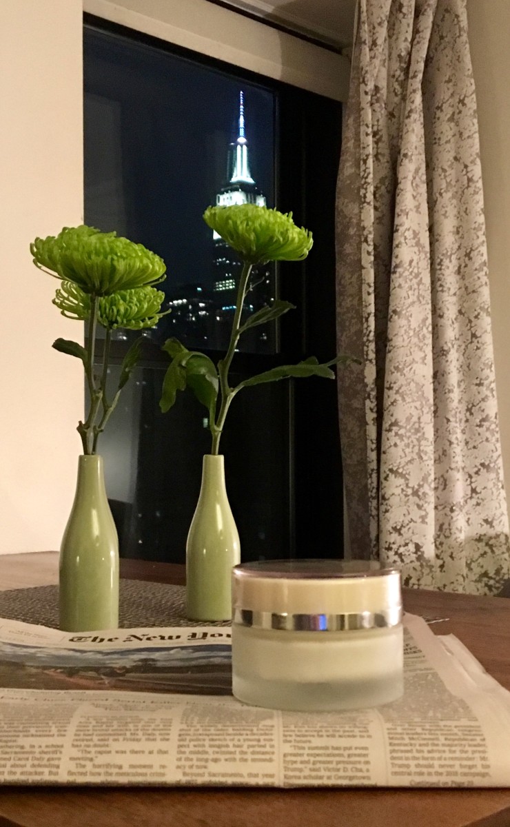 Bought flowers, slathered myself with my favorite 'Oscar' cream, made Alexa play Ramsey Lewis, and watched the Empire State Building, while browsing the NYTimes. Lonely, but fulfilling. 